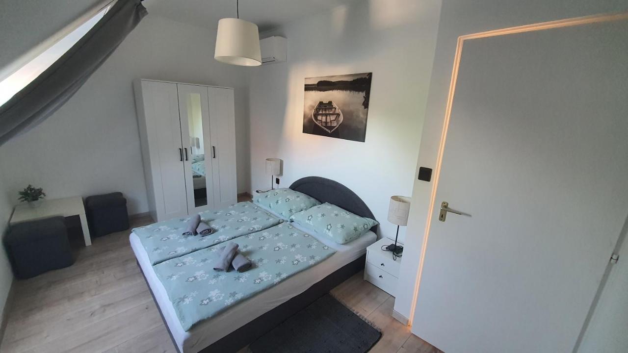 Apartman Soos -- Only For Relaxation, Not For Party! Siófok Exteriör bild