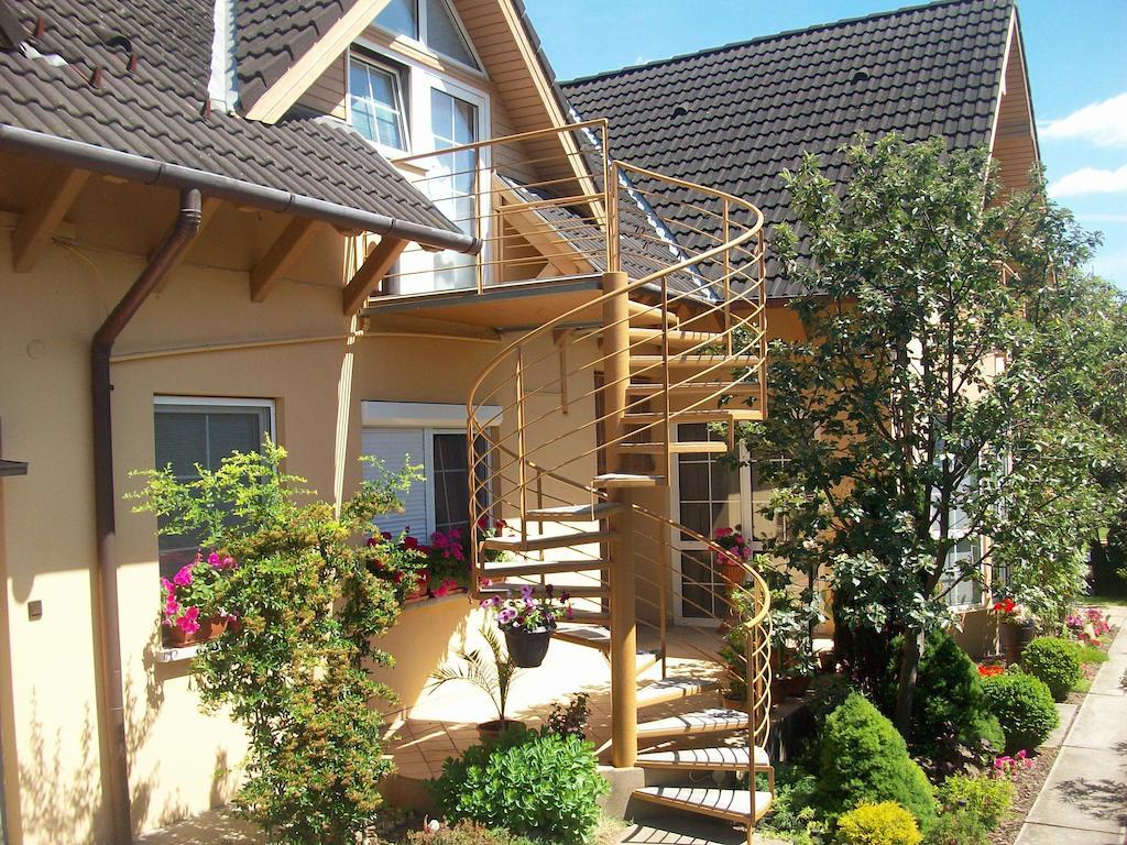 Apartman Soos -- Only For Relaxation, Not For Party! Siófok Exteriör bild
